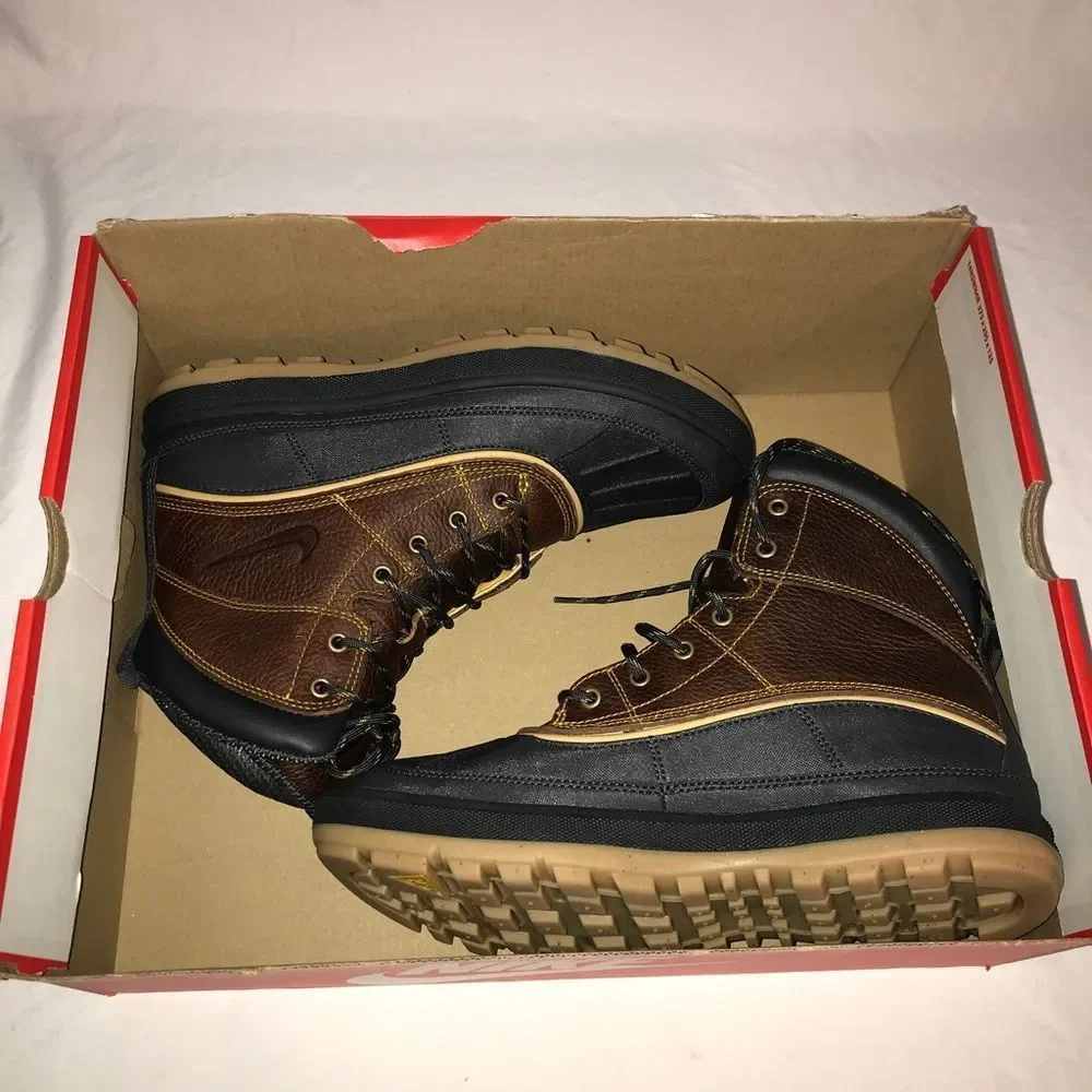 Nike Men’s Brown/Black All-Weather Duck Boot